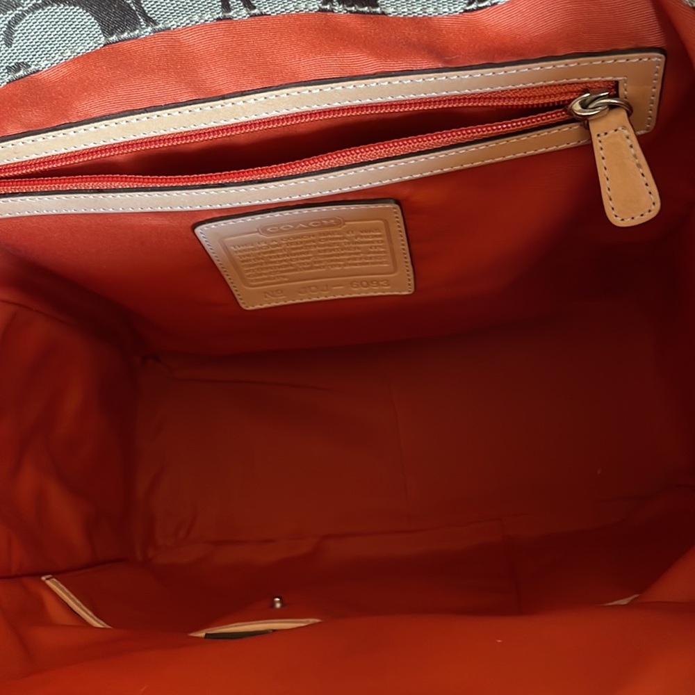Coach tote - Picture 4 of 12